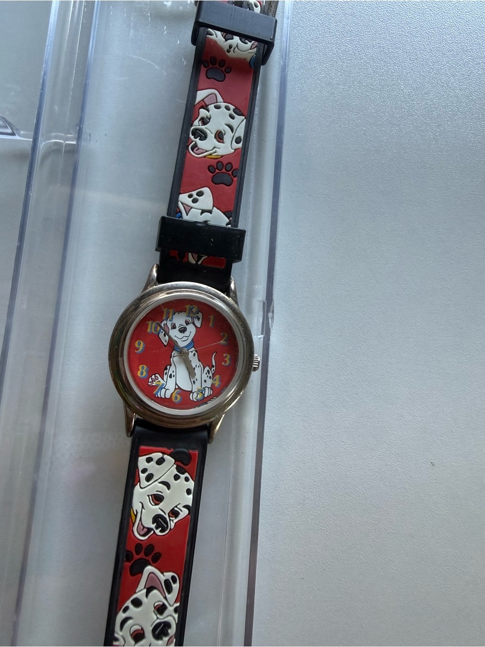 101 Dalmatian Character Kids Watch - Red Strap - Picture 2 of 4